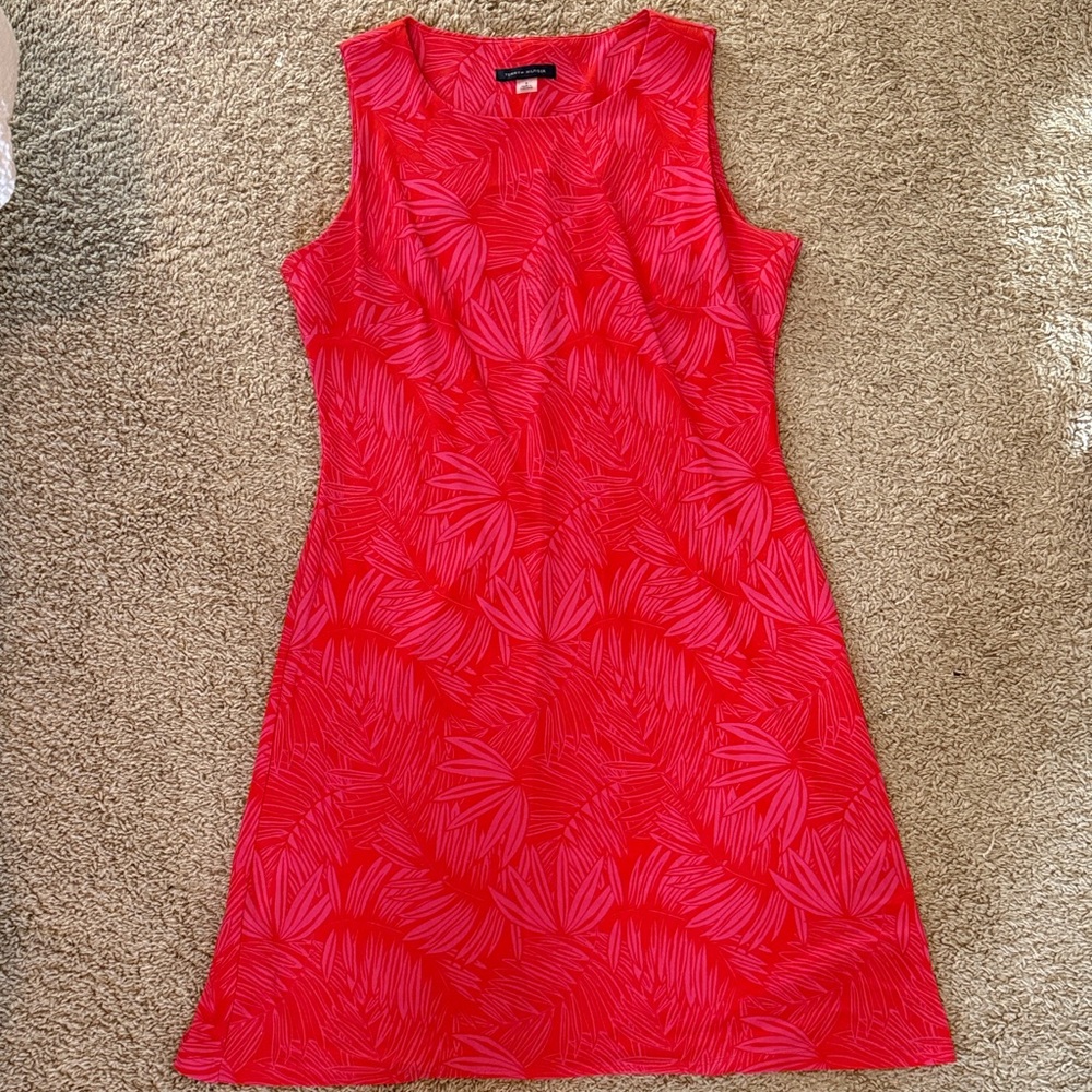 Elegant Red Sleeveless Dress